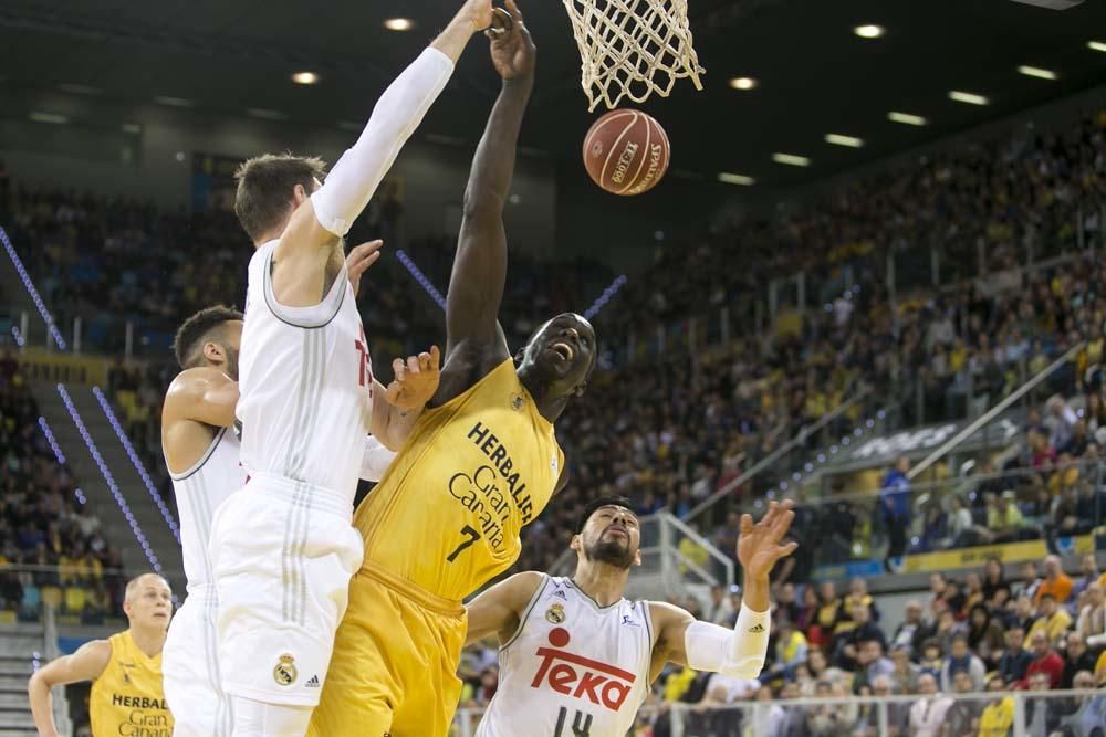 Herbalife Gran Canaria 93 -103 Real Madrid