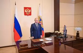Putin avisa de que las sanciones a Rusia son "como una declaración de guerra"