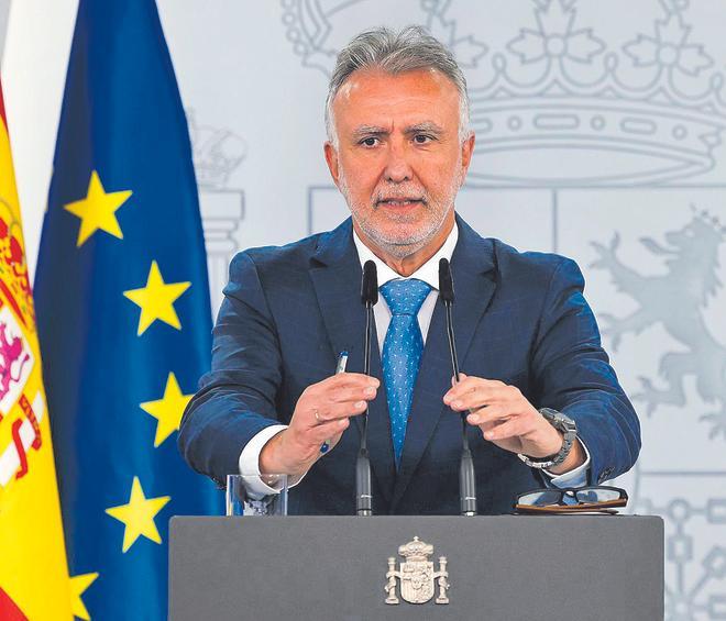 Torres vuelve a dejar en manos del PP el reparto de menores migrantes: emplaza a los de Feijóo, Canarias y Ceuta