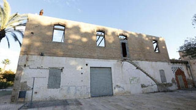 El último incendio arrasó la estructura de la nave y dejó la Aceitera en estado de ruina.
