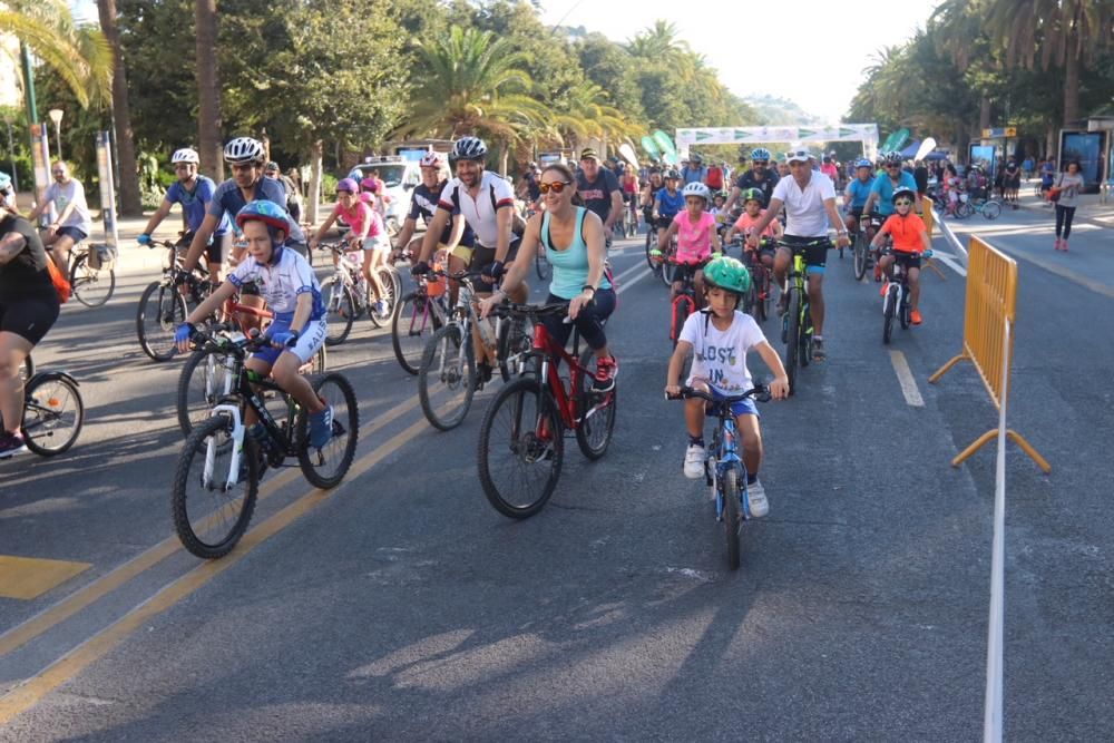 Málaga celebra el Día de la bici