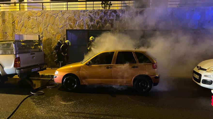 Se incendia un coche en Puerto Rico