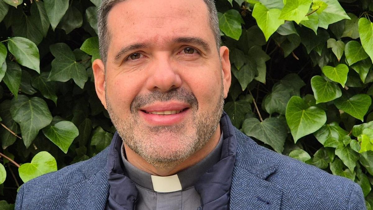 El sacerdote venezolano de Las Fuentes, Samuel Pérez.