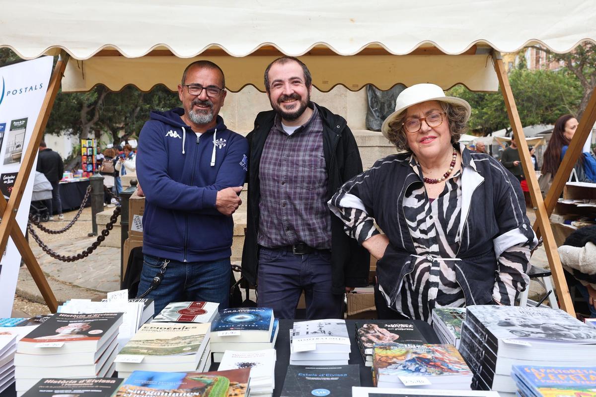 Todas las imagenes de Sant Jordi en Ibiza
