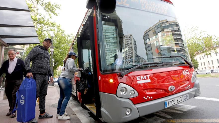 Dinero de Rajoy al transporte metropolitano: &quot;fake news&quot; para Puig, &quot;limosna&quot; para Ribó