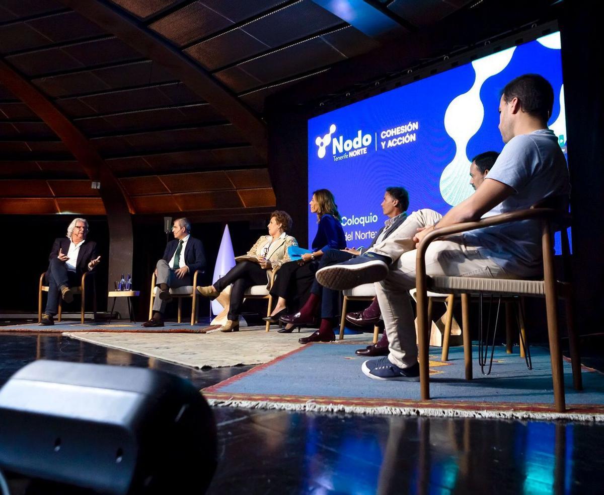 Una de las mesas de debate del coloquio sobre el Norte de la Isla. | E. D.