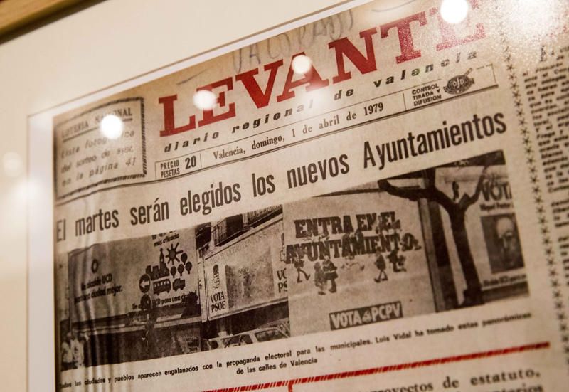 Exposición "40 años de ayuntamientos democráticos" en la Diputación de València