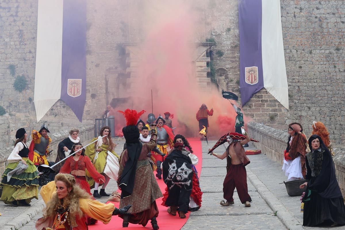 Todas las imágenes de la inauguración de la feria Eivissa Medieval