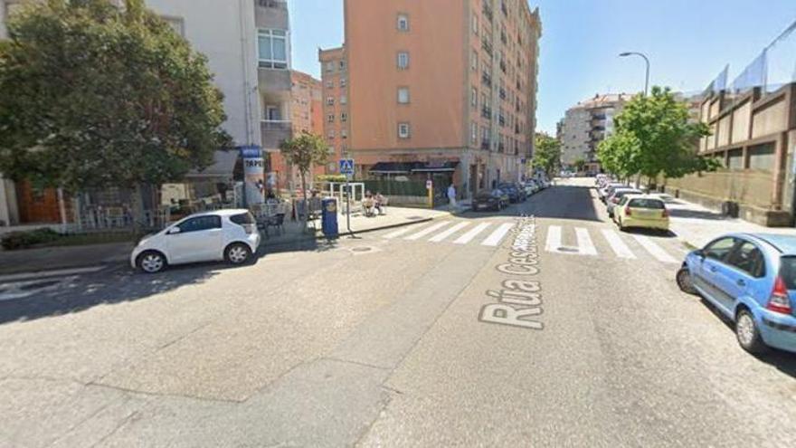 Un herido con quemaduras graves tras un incendio de madrugada en un edificio de Vigo