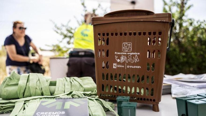 El Ayuntamiento de Malpartida de Cáceres introduce el contenedor marrón para la recogida de residuos orgánicos este sábado