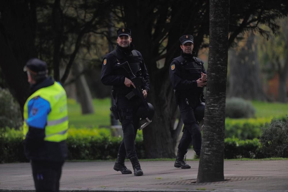 Dispositivo de seguridad alrededor de El Molinón