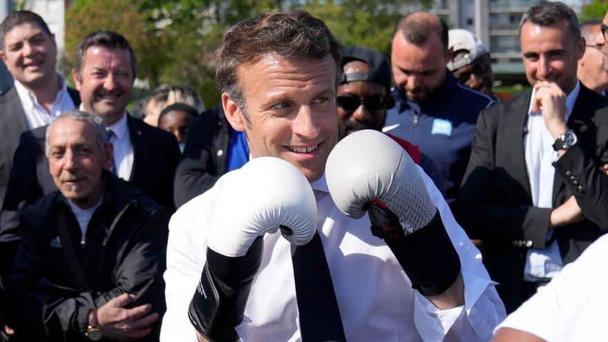 Macron advierte de que el programa de Le Pen entraña el riesgo de guerra civil en Francia