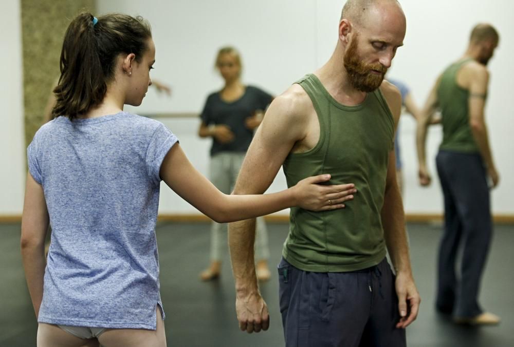 III curso de danza organizado y dirigido por el sierense Borja Villa en la Laboral