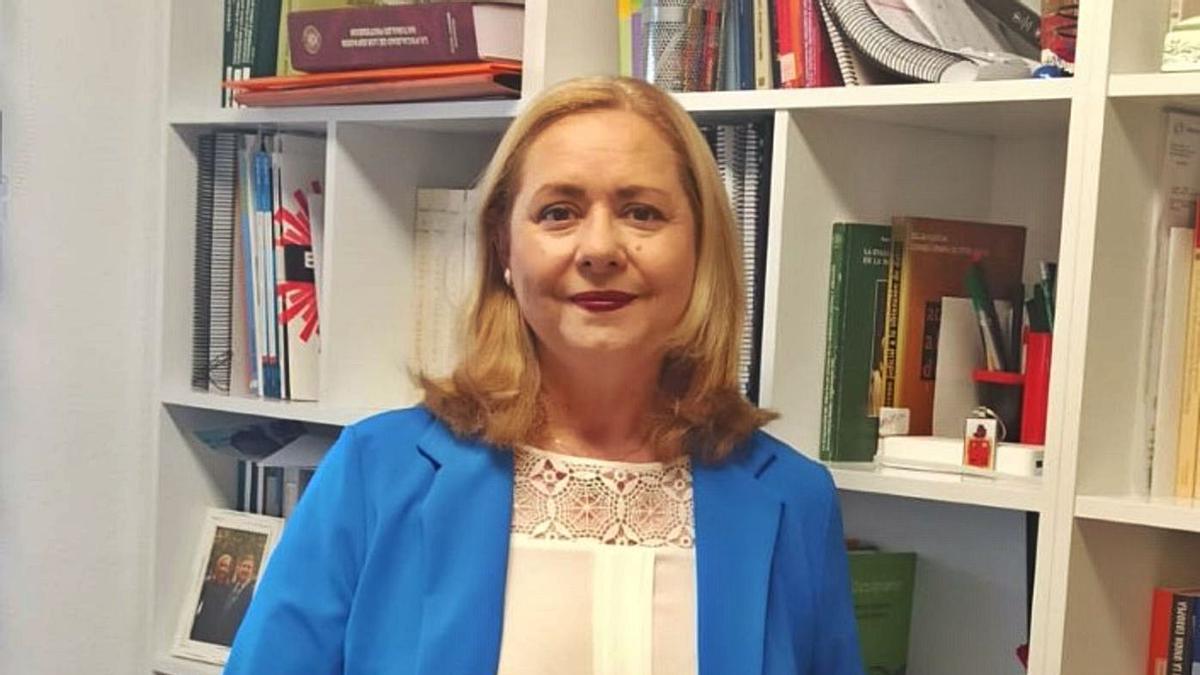 María Ángeles Recio es especialista en Derecho Financiero y Tributario, especialmente, del sector turístico.