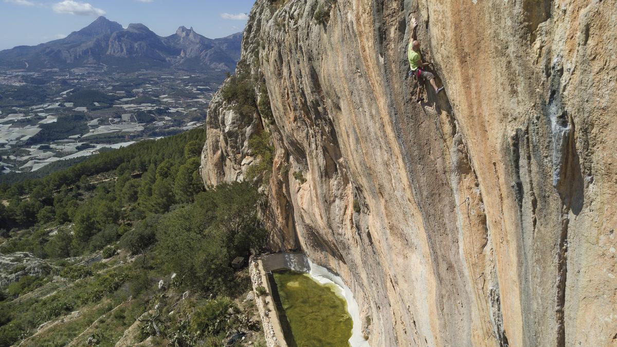 Un proyecto del Consell prohíbe la escalada en 200 puntos de la provincia de Alicante