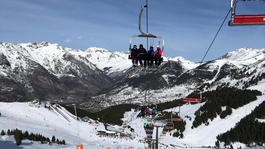 El Pirineo logra su primer fin de semana al 100% de la temporada