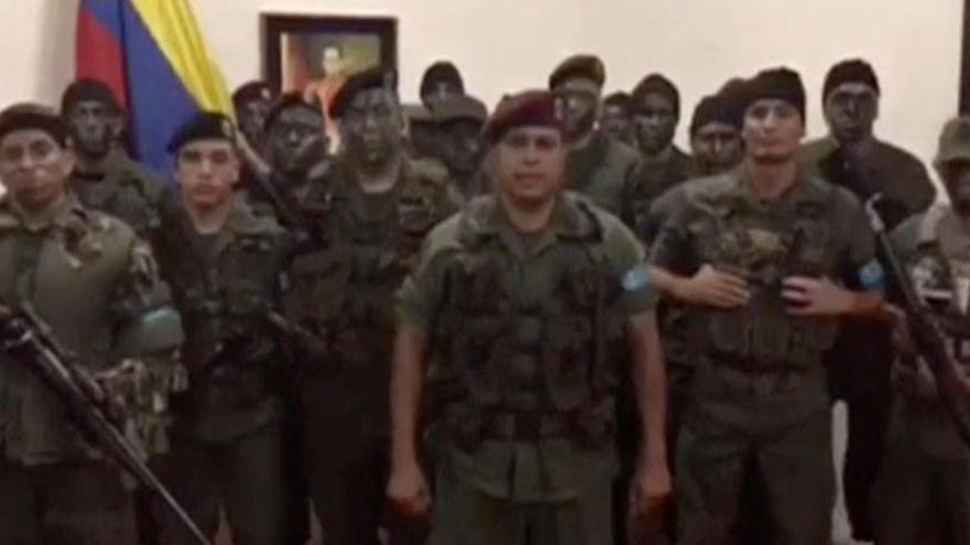 Una imagen del vídeo grabado por los rebeldes venezolanos.