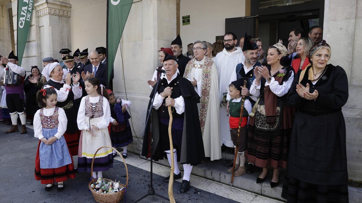 Fiestas de los Güevos Pintos en Pola de Siero
