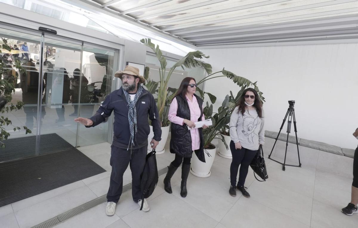 Dos madres de menores que están bajo la tutela del Consell de Mallorca.