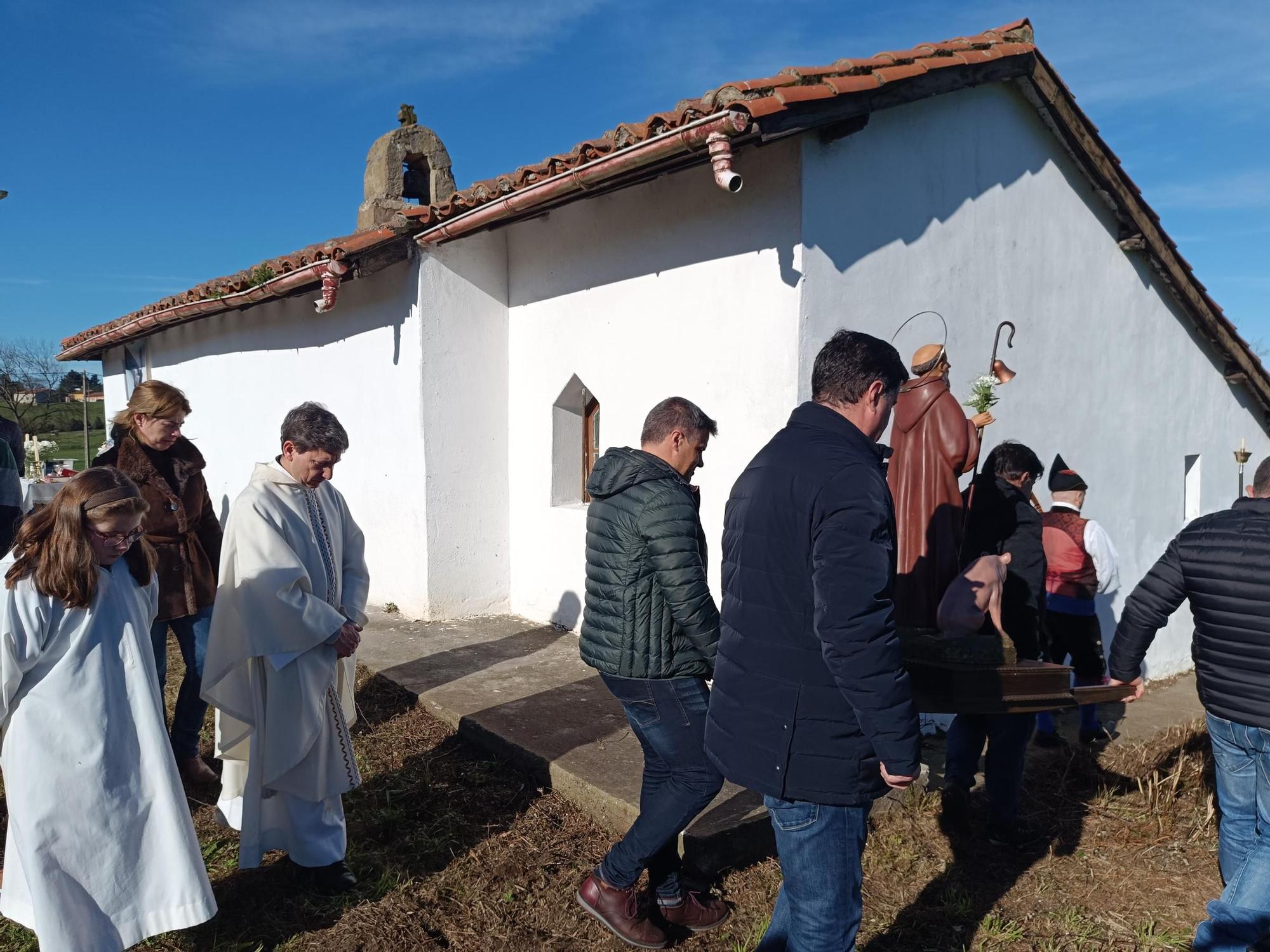 Robledo homenaje a José Manuel Vega Casas en las fiestas de Sant' Antón