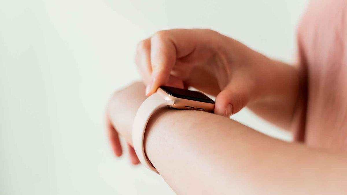 Colas en Ikea para regalar por Navidad la competencia de Apple que ya vale mucho, mucho menos que el original