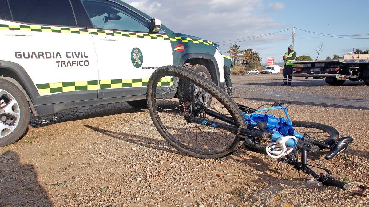 Muere un ciclista argentino de 21 años en un accidente de tráfico en Elche  - Información