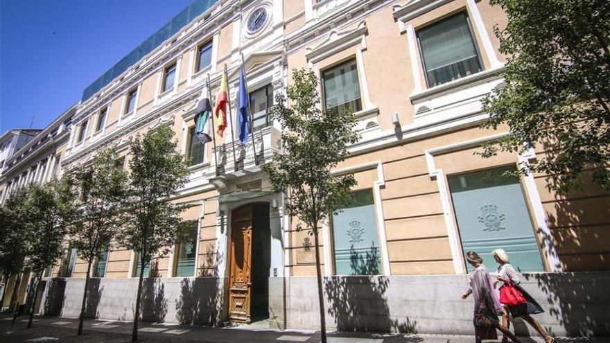 El Supremo considera que el Consejo Consultivo de Extremadura &quot;no es una institución básica&quot;