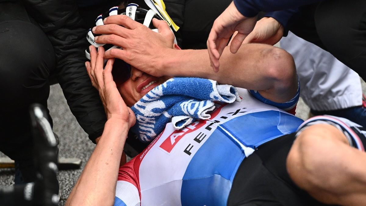 Van der Poel, exhausto tras el esfuerzo