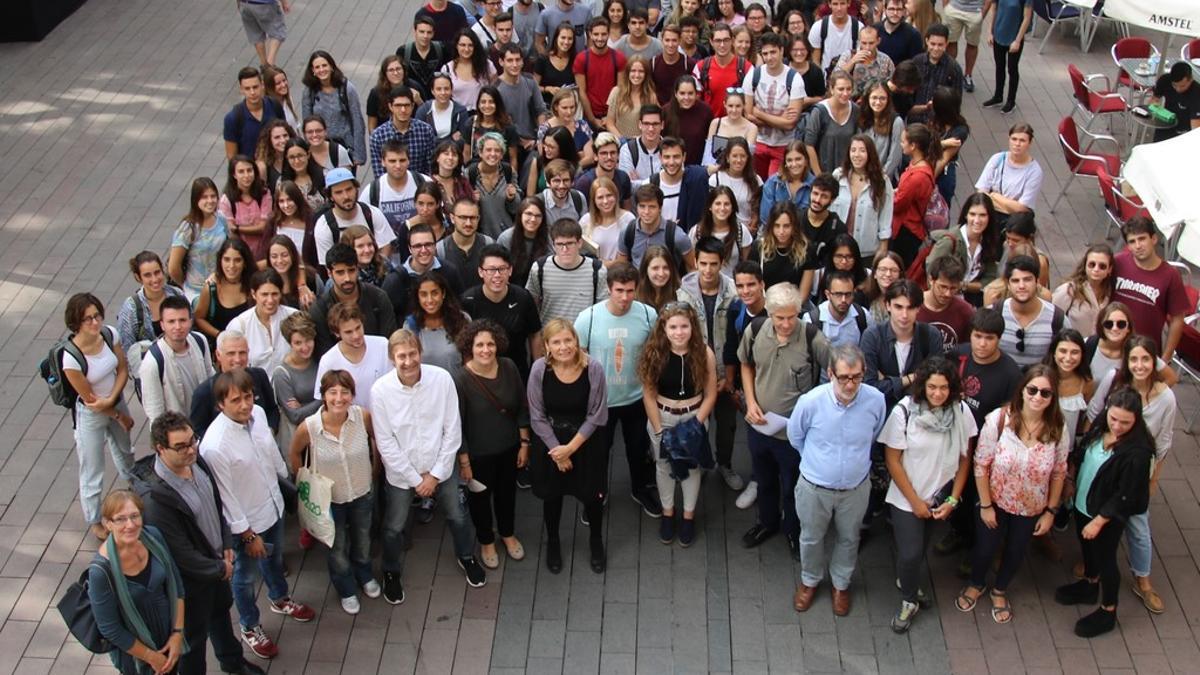 Estudiantes de Diseño en Sant Boi.