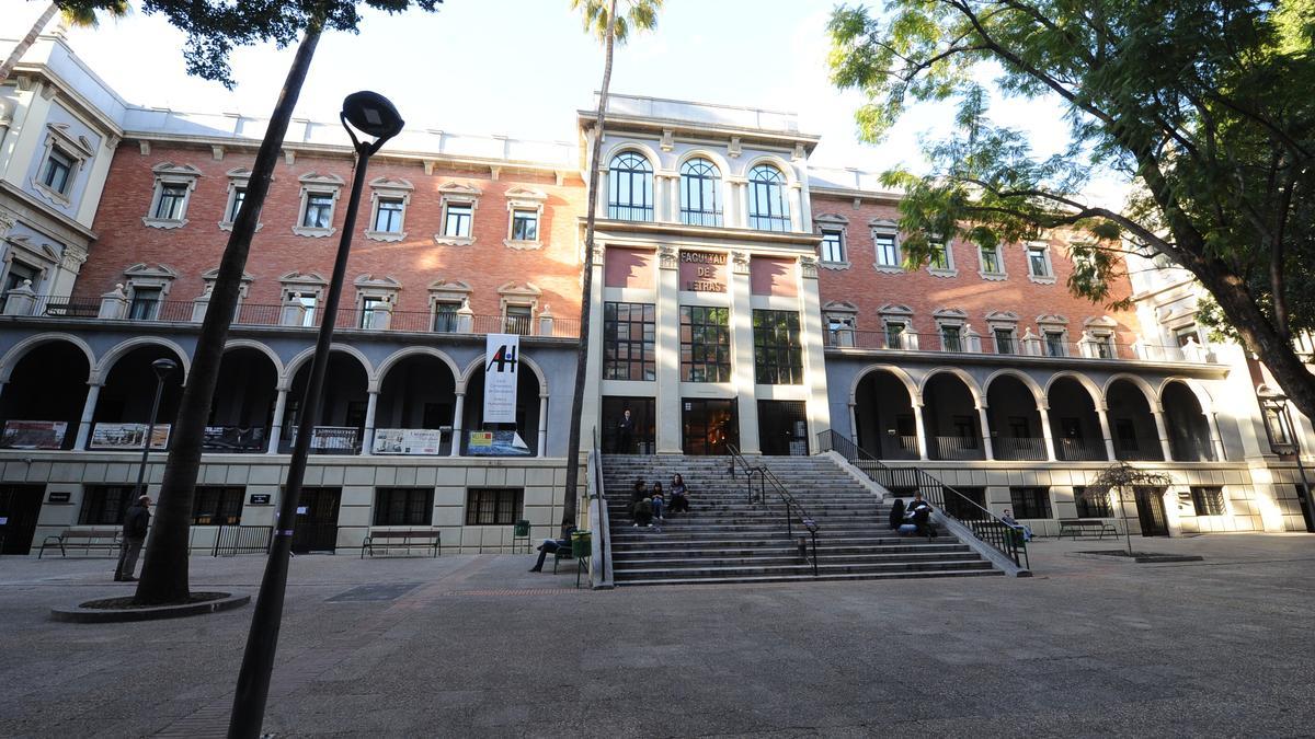 Facultad de Letras de la Universidad de Murcia, en el campus de La Merced