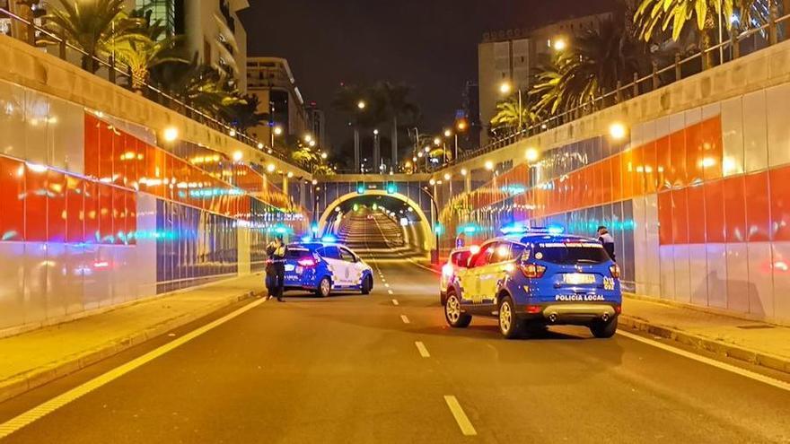 Dispositivo en la entrada del túnel de la Avenida 3 de Mayo.