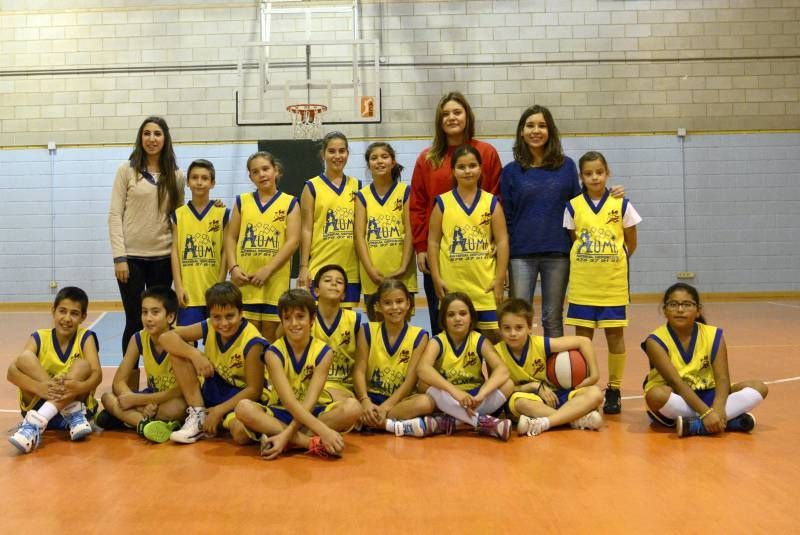 DÍA DEL MINIBASKET. Fotogalería de formación de equipos