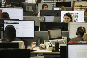 Trabajadores durante una jornada laboral.