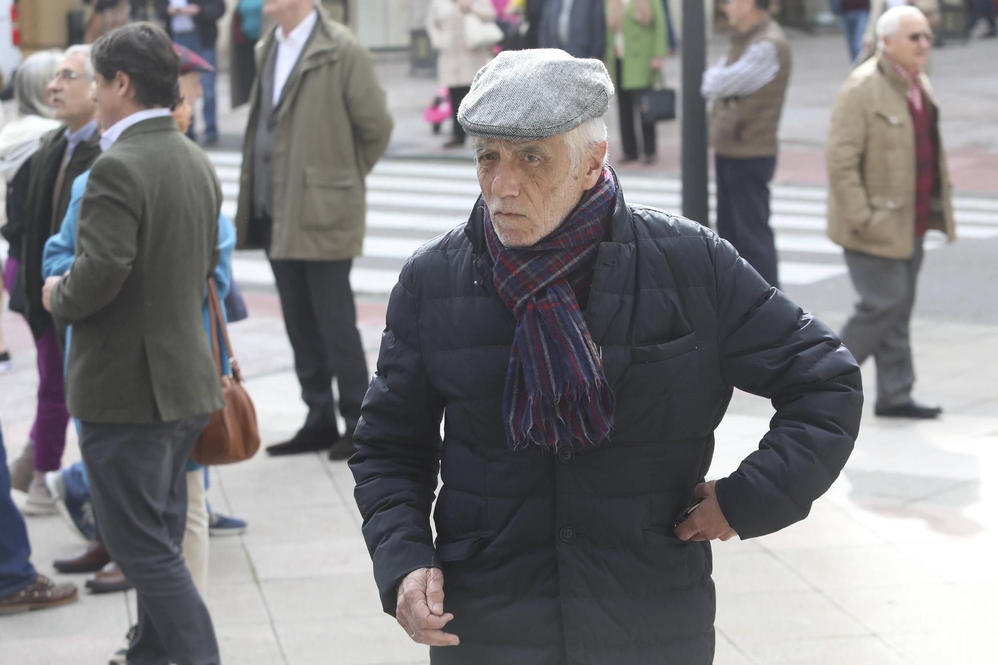 Emotivo adiós en Oviedo a Fernández-Rañada, "una persona entrañable y un trabajador minucioso"