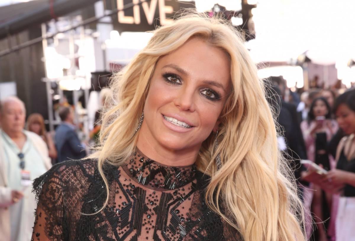 Britney Spears negocia contar sus memorias en una película