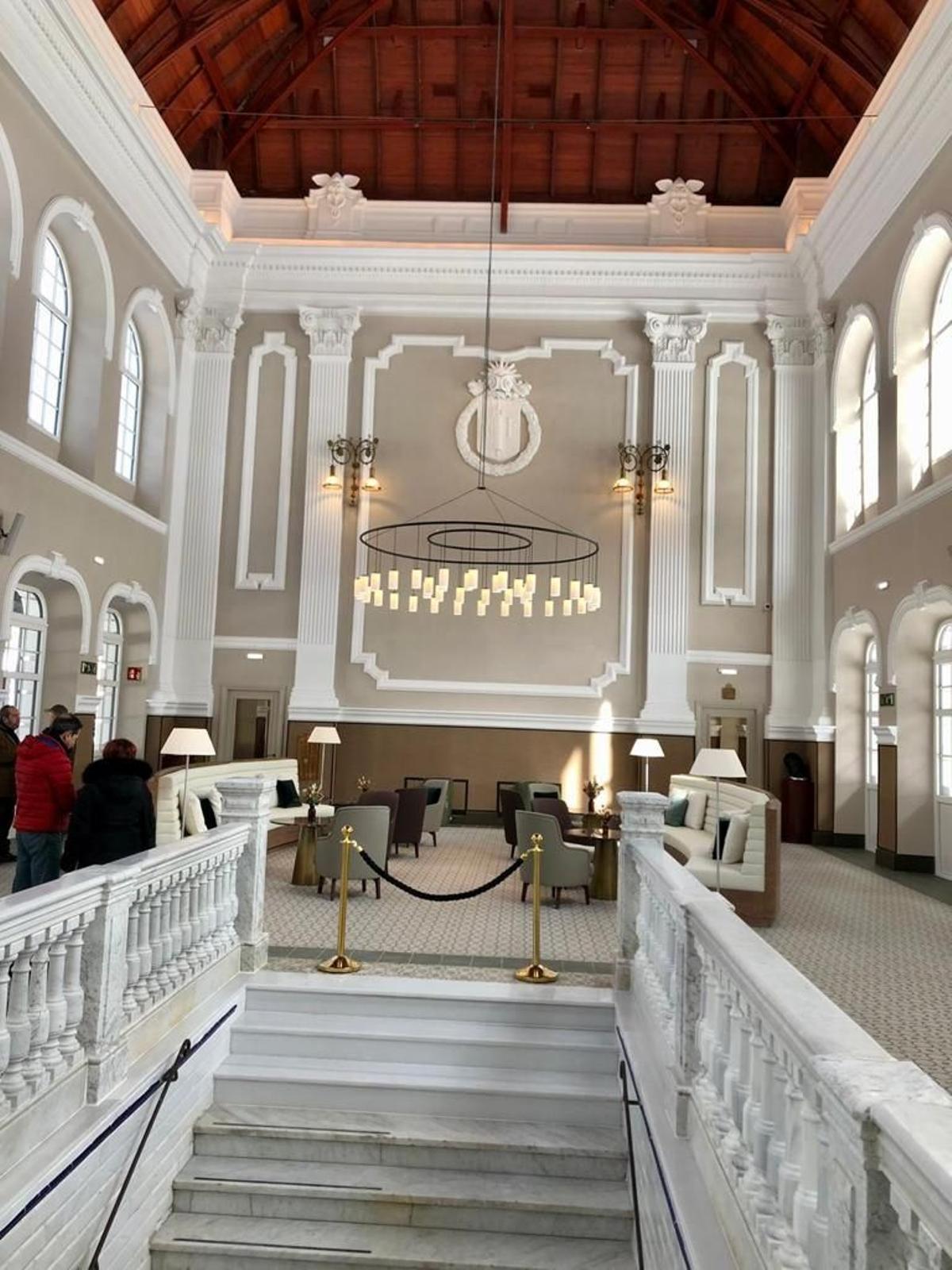 Interior del hotel de lujo de Canfranc