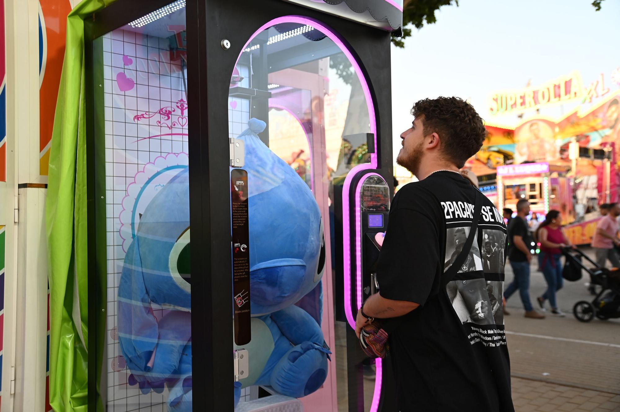 Tómbolas y juegos de habilidad en la Feria de Córdoba