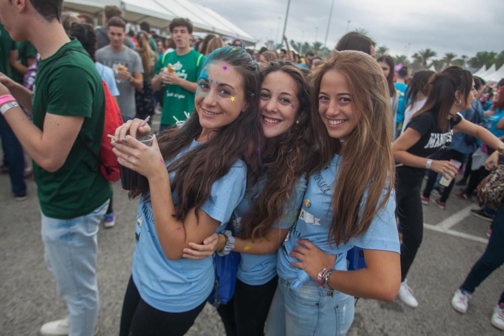 Miles de estudiantes en la macrofiesta universitar