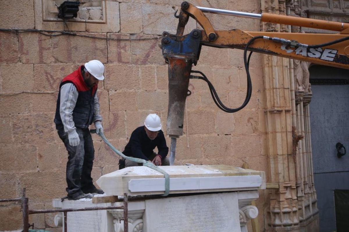 Retoman los trabajos para retirar la Cruz de los Caídos de Callosa de Segura