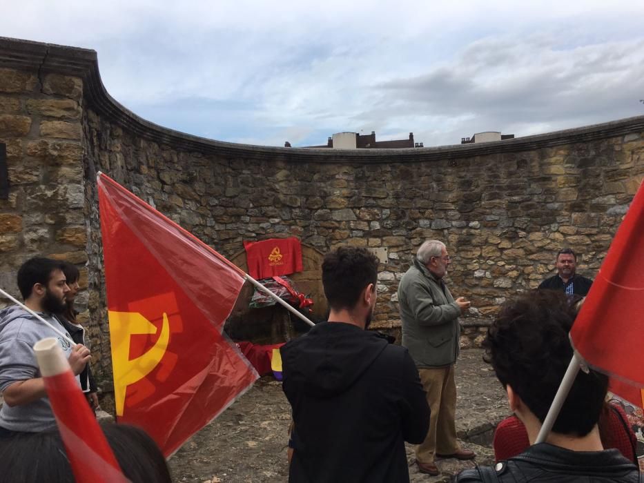 Homenaje a Aida Lafuente y los revolucionarios de Octubre en Oviedo