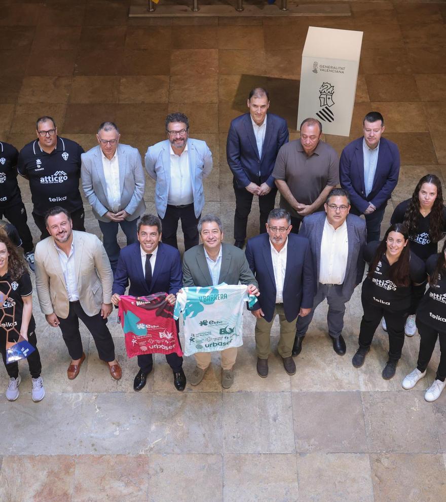 El Atticgo BM Elche celebra la EHF European Cup en València