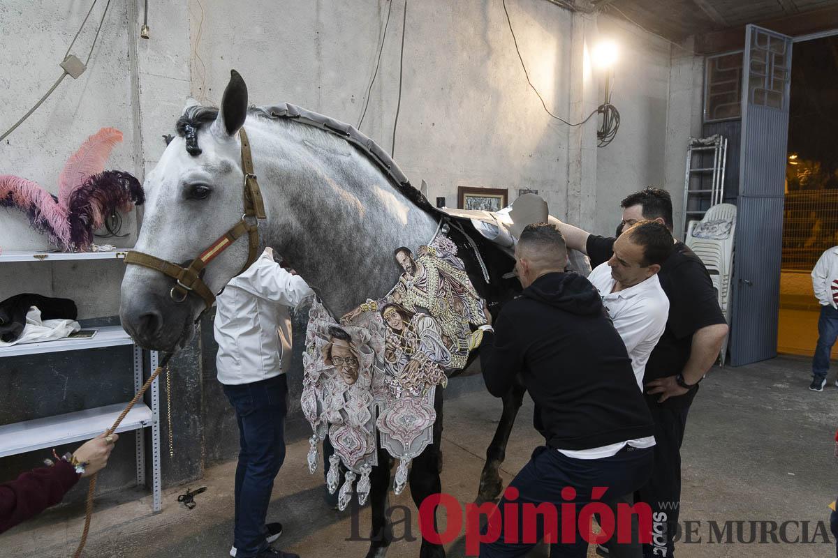 Caballos del vino/Vestir a un caballo_003