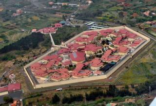 La cárcel Tenerife II sólo dispone de tres médicos para atender a 830 reclusos