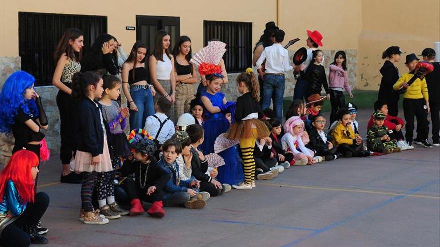 El Carnaval sobrevive en los niños