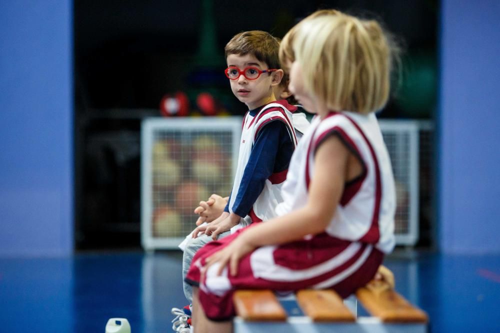 El objetivo de estas diadas es captar a niños para que jueguen al baloncesto