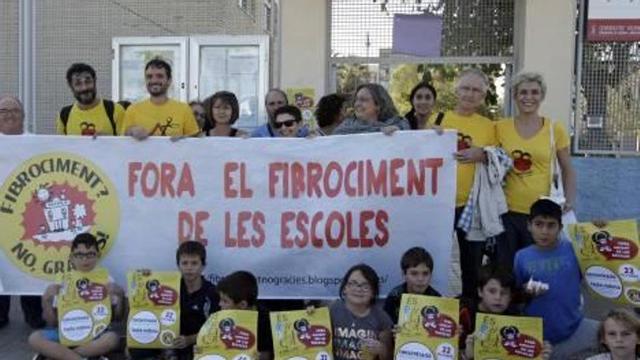 La campaña para eliminar el amianto de los colegios arranca en la Malva-rosa