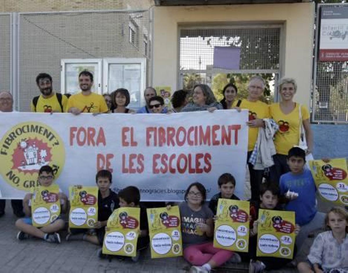 La campaña para eliminar el amianto de los colegios arranca en la Malva-rosa