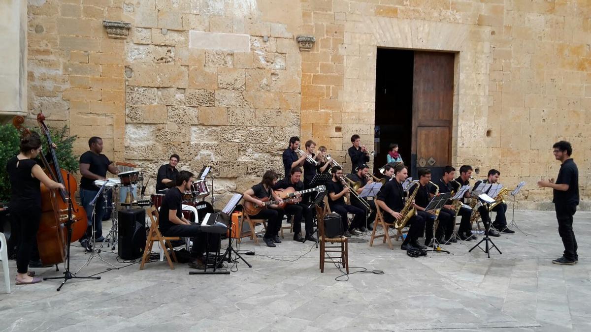 Un concierto en una pasada edición del festival de Algaida.