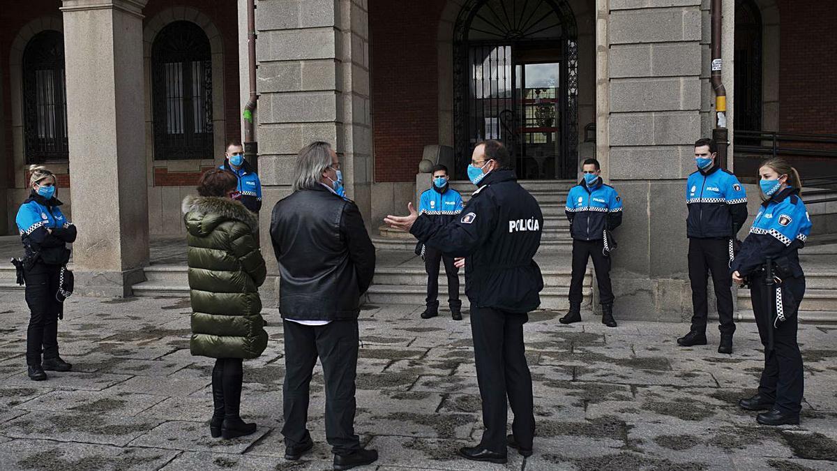 Zamora da la bienvenida a siete nuevos policías municipales