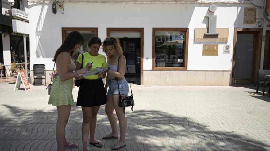 Oficina De Información Turística De Sant Antoni. | Irene Vilà Capafons